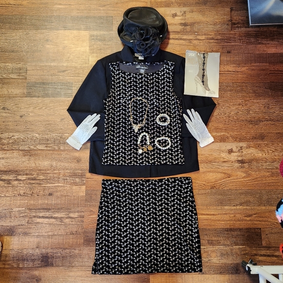 👑Vintage 1950s Pearl Accented Goldtone Necklace📿 - Picture 6 of 7